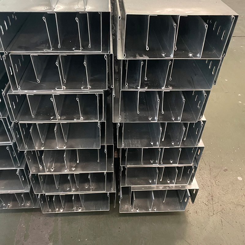 Khay cáp Waterdrop Edge