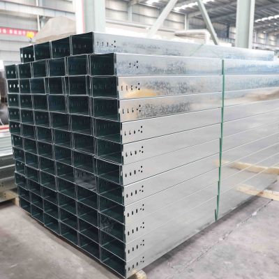 Máng cáp mạ kẽm trước