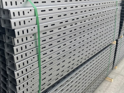 Nhà sản xuất khay cáp