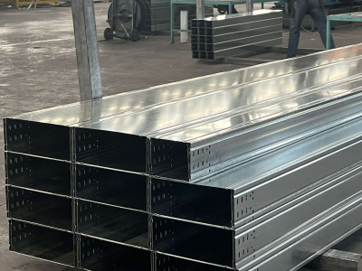 Sản xuất máng cáp