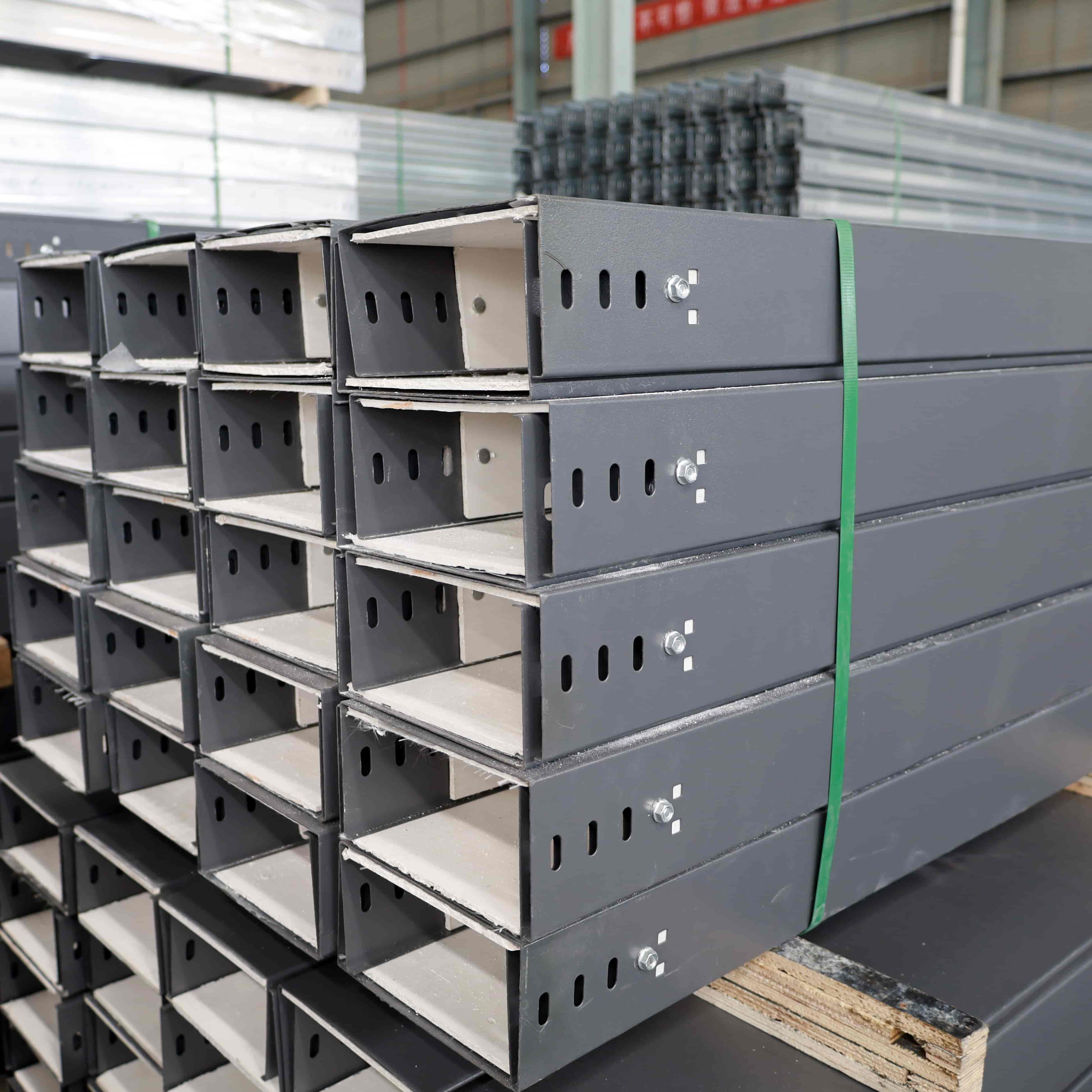 Khung cầu chống cháy kín